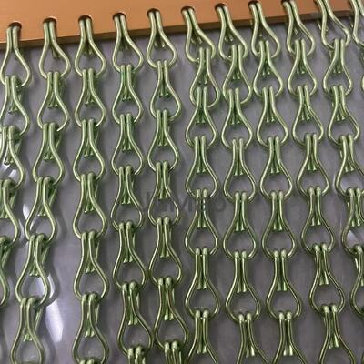 Ticari Kullanım İçin 25mm Zincir Halkası Uzunluğuna ve Dayanıklı Alüminyum Zincir Teknolojisine Sahip Pirinç Kaplama Metal Zincir Bağlantılı Perdeler